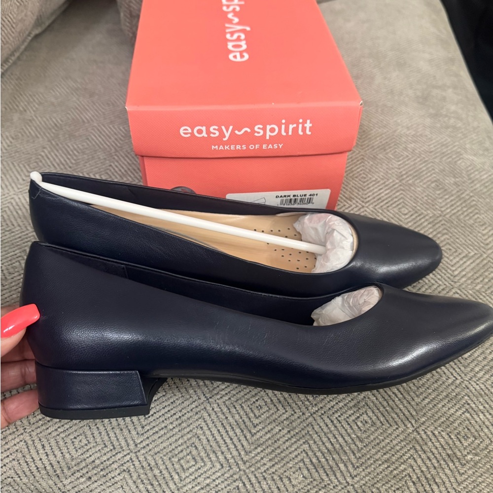 Easy Spirit Women's Navy Heels